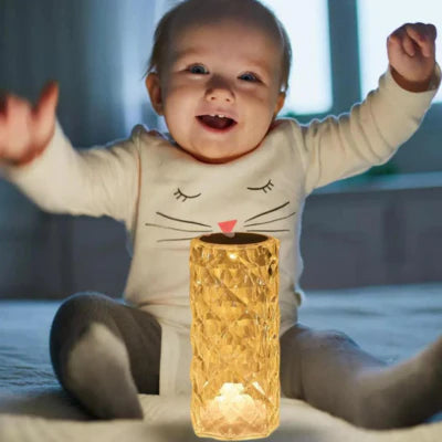 La Veilleuse LED en Cristal -  CristalLumi™  Illumine les Nuits de Bébé